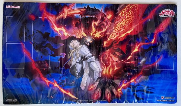 画像1: 【未開封品】聖痕喰らいし竜/プレイマット (1)