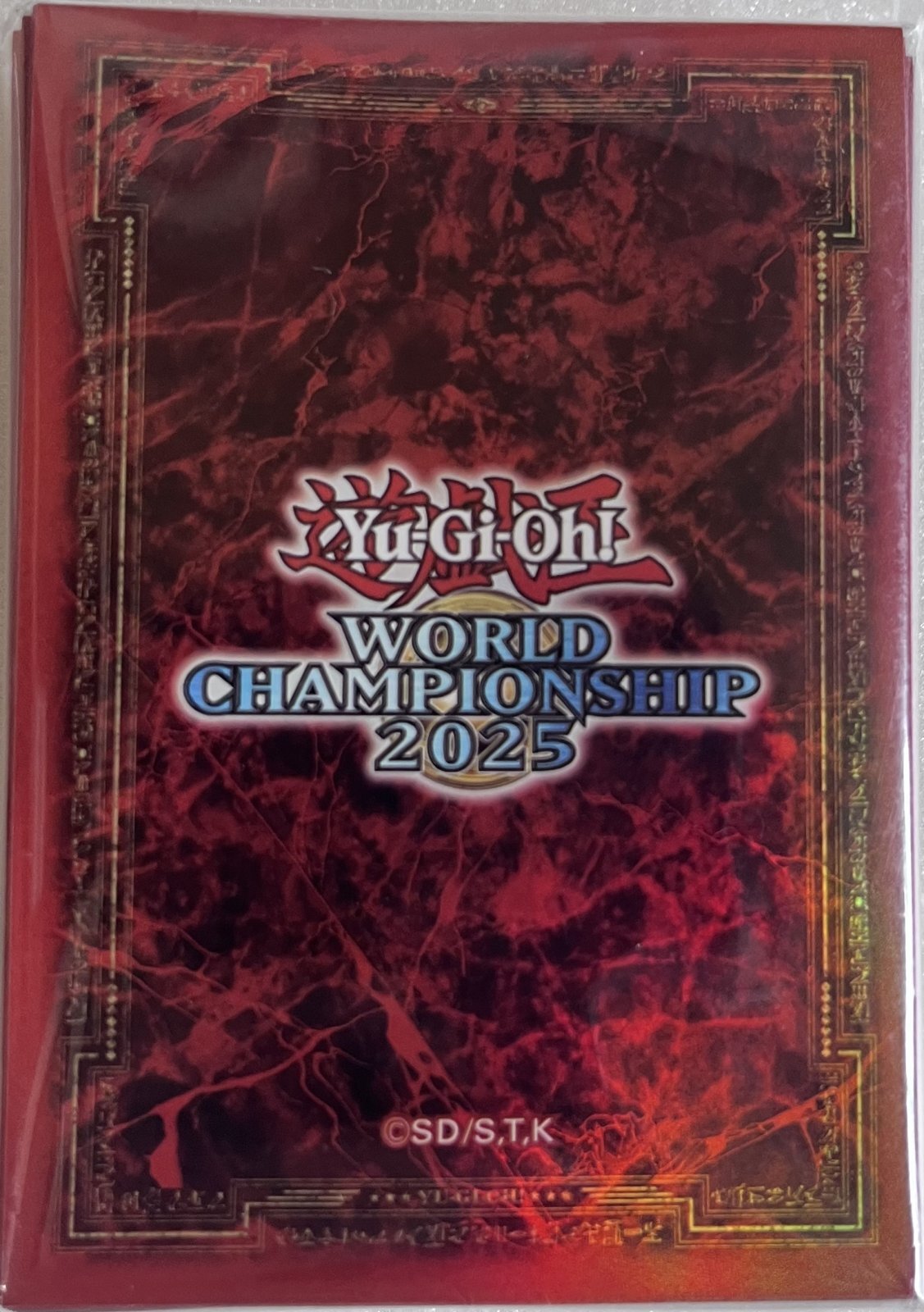 遊戯王　WCS2025 スリーブ 赤　公式 100枚入り　パリ 遊戯王 WCS2025 スリーブ 赤 公式 100枚入り パリ - メルカリ